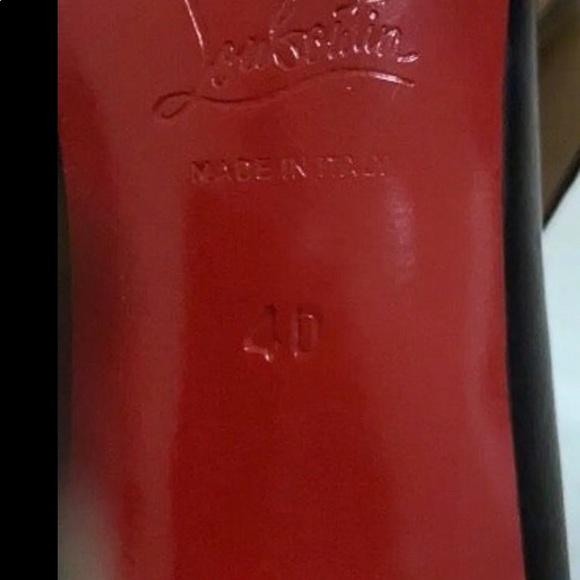 Red bottoms - Picture 4 of 5